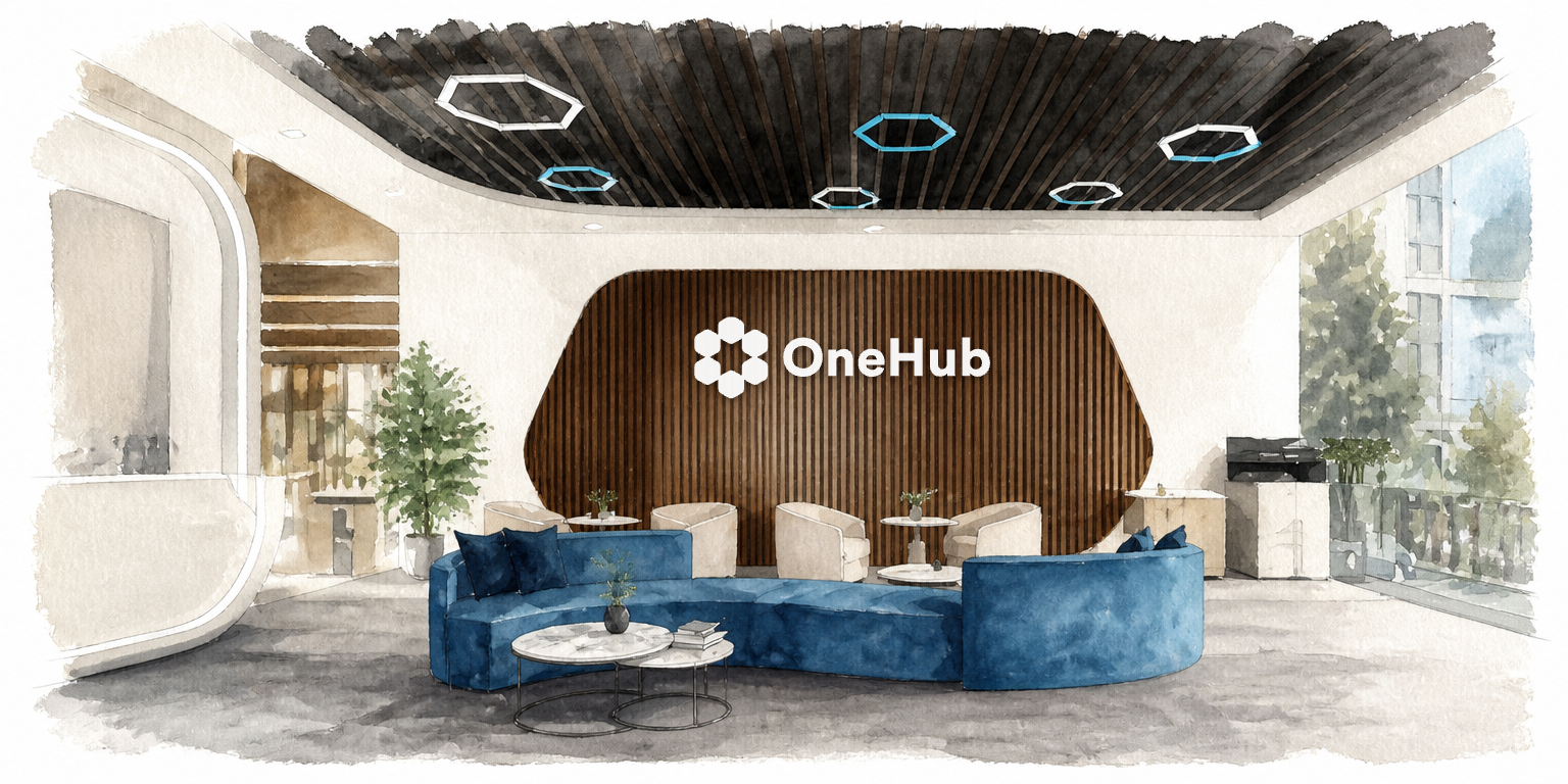 Chuyên viên OneHub đón khách tại sảnh trung tâm giao dịch